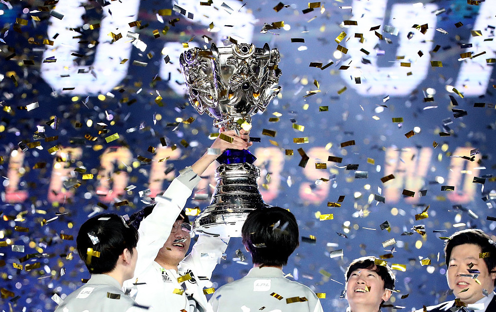 Wayward直播热议LPL季后赛雷达图：Wei与Scout数据惊人重合，自嘲“图钉上单”往事